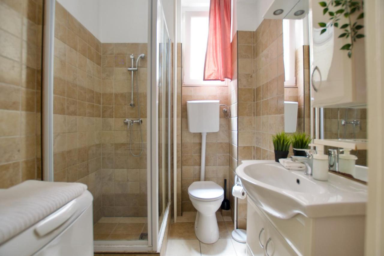 Standard Apartment By Hi5 - Petofi 12 Budapeşte Dış mekan fotoğraf